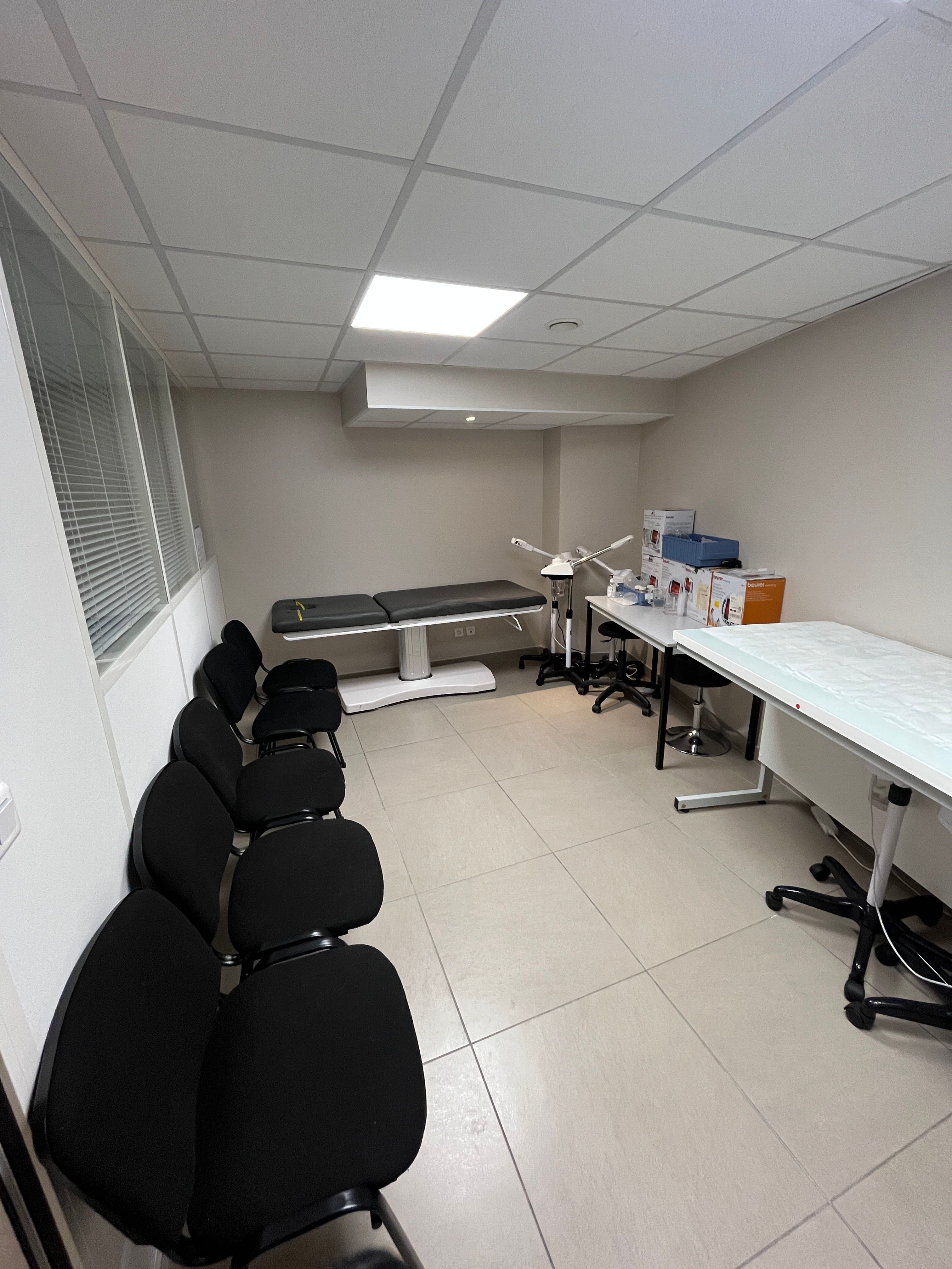 Salle d'examens du centre Cosmetest